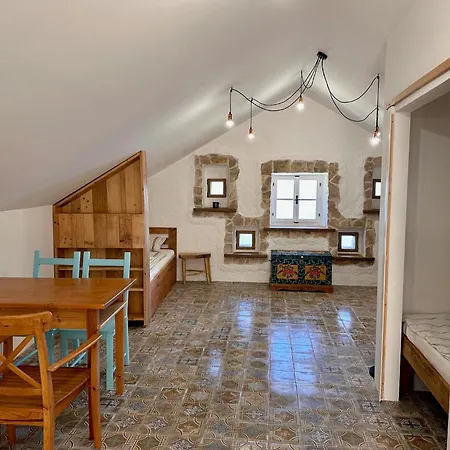 Murvcia House *